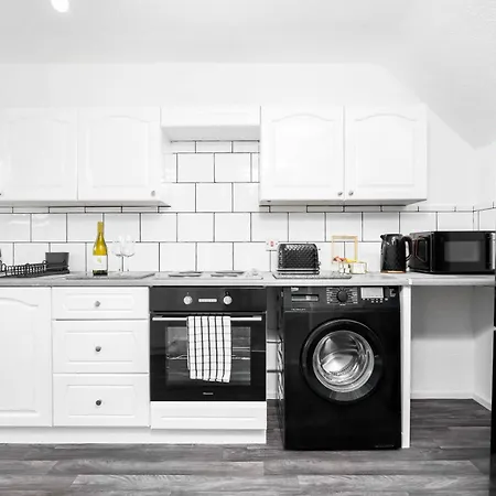 Unique 2 Bedroom House - Free Wifi & Netflix - Garden - Parking - 4Vc Minworth Extérieur photo